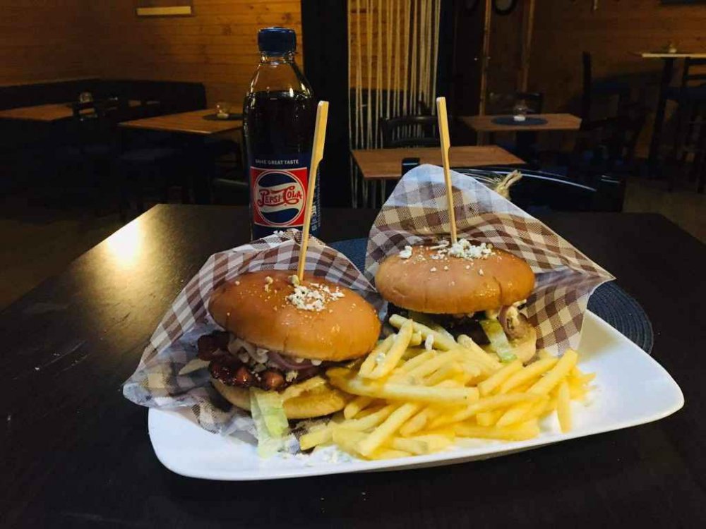 Mólo Burger s hranolkami
